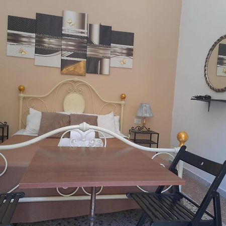Casa Roma Affittacamere エクステリア 写真