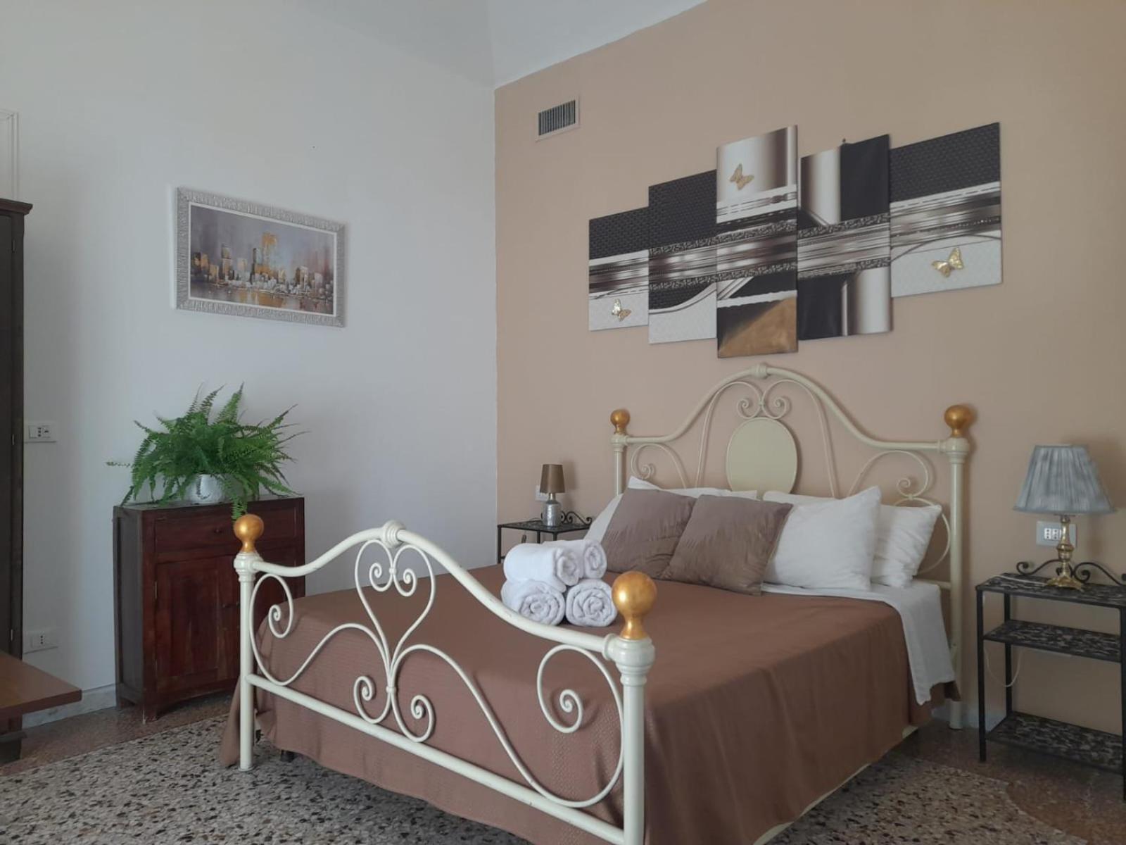 Casa Roma Affittacamere エクステリア 写真